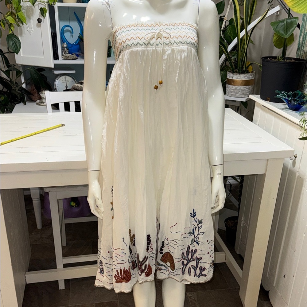 Suzy  Shier White Strapless Boho sea themed  Embroidered Sundress NWOT